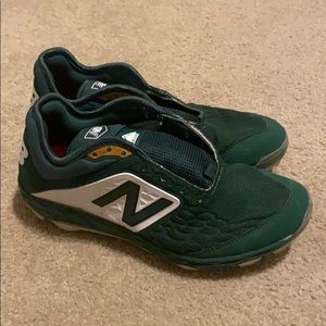 New Balance Baseball Cleats - Men’s 7